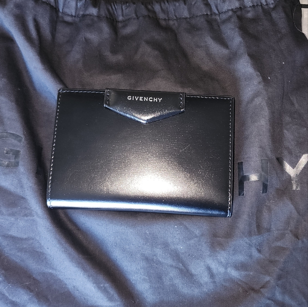 Givenchy Anitgona Leather Bifold Wallet
